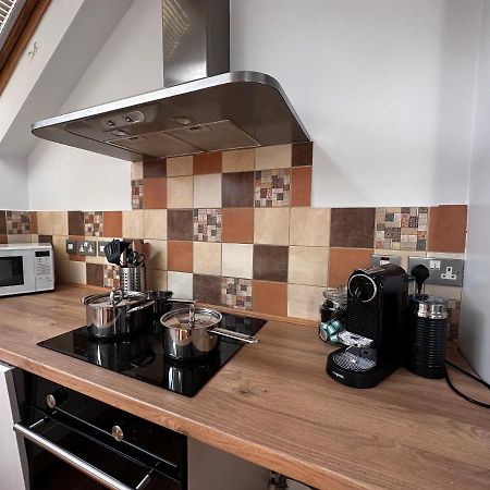 Studio Flat In The Heart Of Hampstead, Londen Buitenkant foto