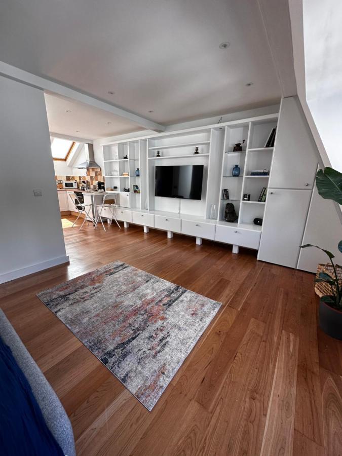 Studio Flat In The Heart Of Hampstead, Londen Buitenkant foto