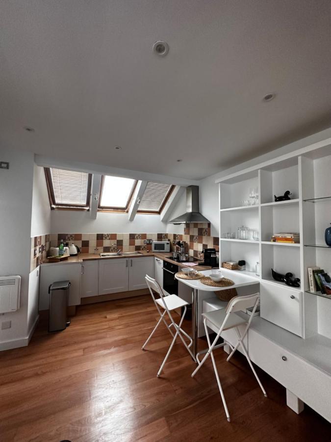Studio Flat In The Heart Of Hampstead, Londen Buitenkant foto